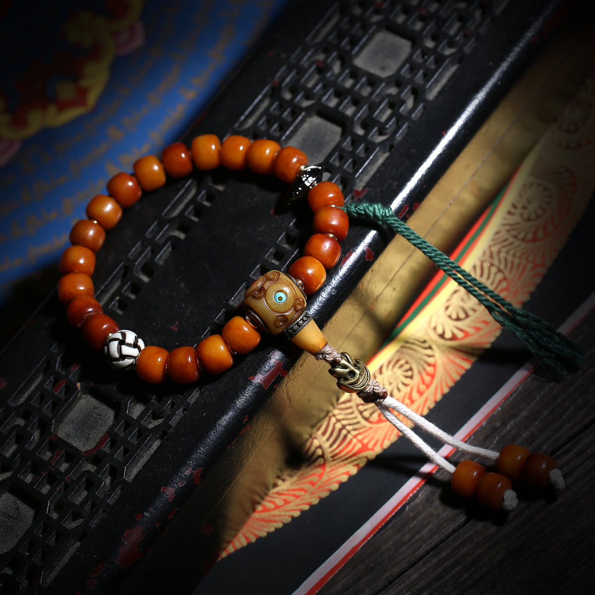 Amber-Color Buddhist Bead Bracelet with Dzi Accent